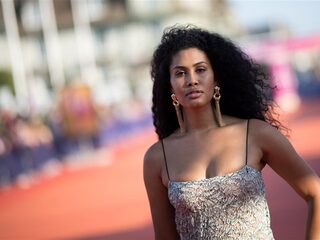 Model Leyna Bloom is de eerste trans vrouw op de cover van 'Sports Illustrated'