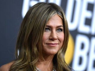 Jennifer Aniston reageert voor het eerst op overlijden Matthew Perry: "Ik hou zo veel van je, rust zacht broertje"