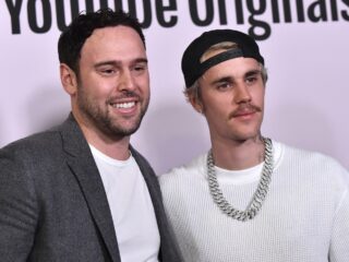 Justin Bieber moet ex-manager Scooter Braun miljoenen betalen