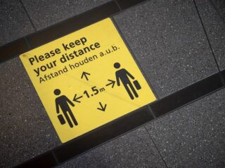 'Anderhalvemetersamenleving' verkozen tot woord van het jaar 2020