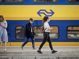 Meer dan 11.000 boetes uitgedeeld voor niet dragen mondkapje in het ov