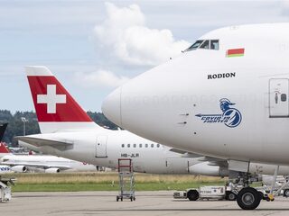 Nederlands meisje (17) met corona opgepakt in Zwitserland omdat ze quarantaine wilde ontglippen