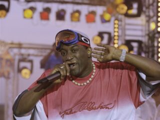 Def Rhymz hield zijn hartfalen jarenlang geheim: "Ik viel neer in de douche"