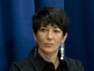 Ghislaine Maxwell verhuist naar gevangenis met lichter regime: "Voorkeursbehandeling"