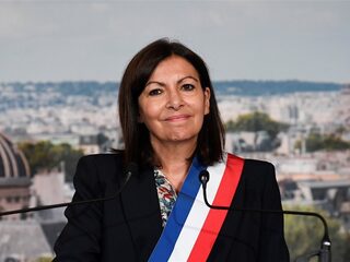 Stadhuis Parijs beboet omdat te veel vrouwen hoge functies kregen