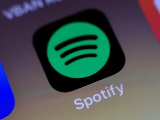 Spotify kondigt maatregelen aan om desinformatie over corona tegen te gaan