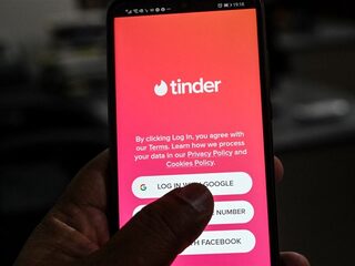Tinder-optie laat gebruikers checken of date crimineel verleden heeft