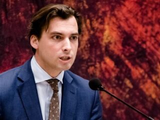 Twitter bestempelt tweet Baudet over vaccinatie als misleidend