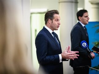 Kabinet komt met 'coronapaspoort' om Nederlanders meer vrijheid te bieden