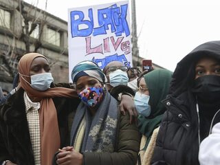 Rellen bij protestactie Brussel na dood gearresteerde Ibrahima (23)
