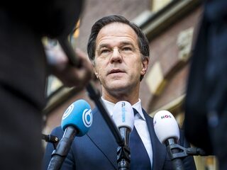 Rutte noemt rellen 'crimineel geweld': "Wat bezielt deze mensen?"