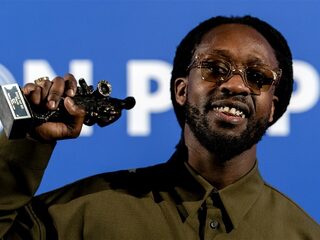 Akwasi wint Edison voor videoclip, maar stopt tijdelijk met muziek maken