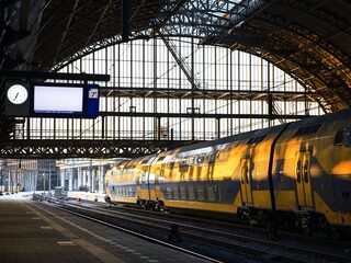 Verdachte aangehouden voor aanranding 19-jarige vrouw in trein