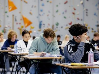 Recordaantal klachten laks: meeste meldingen over examentoets Nederlands