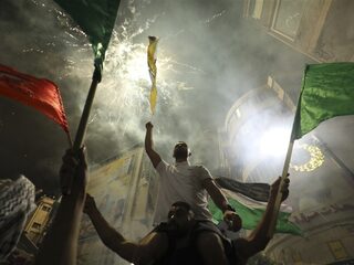 Duizenden mensen demonstreren in Tel Aviv voor vrede