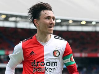 Het is officieel: Berghuis tekent voor vier jaar bij Ajax