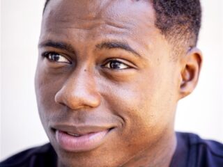 Quincy Promes laat vanuit Dubai van zich horen op nieuwe track: “Blokken net tetris”