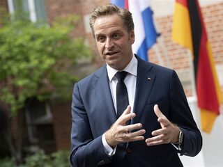 Kabinet wil spoedadvies van OMT vanwege toenemende coronabesmettingen