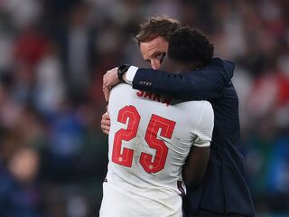 Britse politie doet onderzoek naar racistische uitlatingen over Engelse spelers na verlies EK-wedstrijd