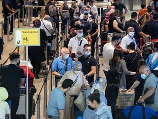 Nederland kleurt grotendeels donkerrood op Europese coronakaart