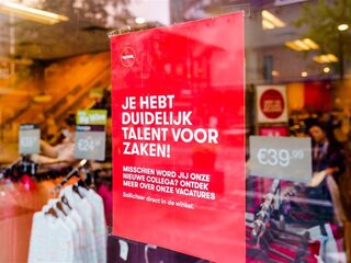 Loonkloof tussen mannen en vrouwen neemt steeds verder af