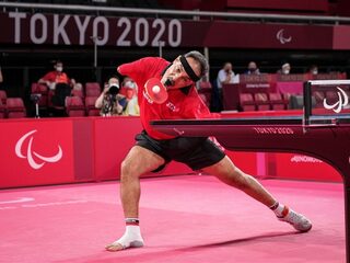 Egyptische Ibrahim maakt indruk bij Spelen door te tafeltennissen met zijn mond