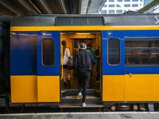 Treinen stoppen morgen vanaf 14:00 uur met rijden vanwege storm Eunice