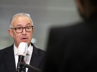 Rotterdam biedt excuses aan voor rol in slavernijverleden