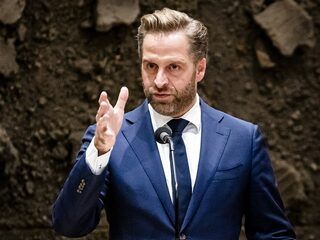 Internationale corona-reispas vervalt per 1 februari zonder boosterprik