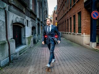 De Jonge krijgt bijna dagelijks te maken met bedreigingen rond zijn huis