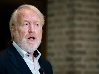 RIVM vindt het "echt te vroeg" om corona een griep te noemen