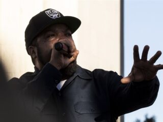 Ice Cube liep 9 miljoen dollar mis omdat hij zich niet wilde laten vaccineren