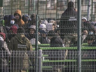 Selena's vader trok naar Pools-Oekraïense grens om vluchtelingen te helpen