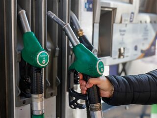 Meer automobilisten tanken zonder te betalen door dure brandstof