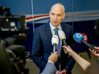 Minister Kuipers sluit niet uit dat kabinet opnieuw zal ingrijpen tegen corona