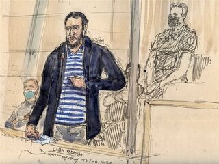 Verdachte aanslagen Parijs: "Ik bedacht me toen ik met bomgordel in café was"