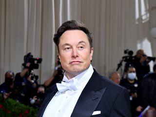 Elon Musk wil verbanning van Donald Trump op Twitter ongedaan maken