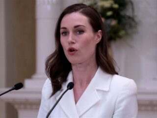 Finse premier Sanna Marin (36) ligt onder vuur nadat feestfilmpje uitlekt