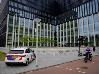 OM verrast: verdachte van online misbruik 47 meisjes weer op vrije voeten