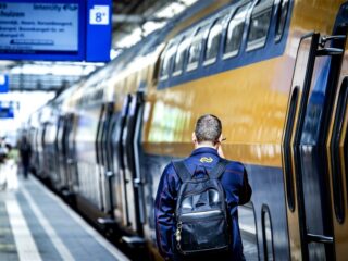 NS gaat in gesprek met conducteur die reizigers waarschuwt voor 'mediterrane types'
