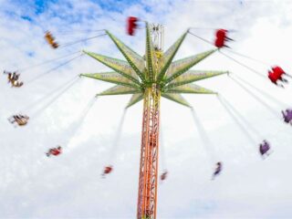 Acht personen gewond geraakt door incident met zweefmolen op kermis Venray