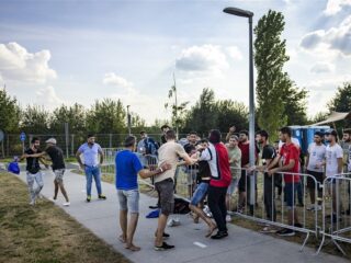 Vechtpartij breekt uit bij asielzoekerscentrum Ter Apel, één persoon aangehouden