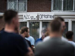Inwoners Albergen willen hotel kopen om komst azc te voorkomen