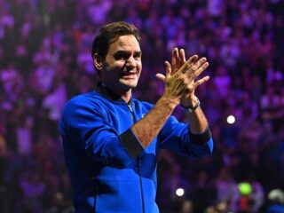 Federer verliest laatste wedstrijd als prof, maar geniet van afscheid