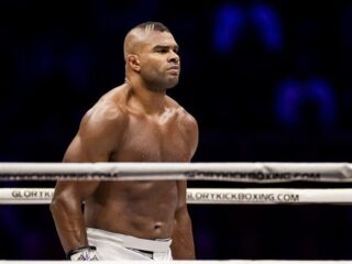 Kickbokser Alistair Overeem positief getest op verboden middel na gevecht Badr Hari