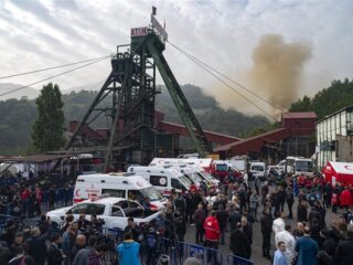 Zeker 28 doden en tientallen gewonden na explosie in Turkse kolenmijn