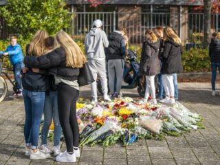 Slachtoffer (14) van steekpartij in Hoorn overleden aan verwondingen