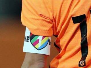 Oranje speelt toch niet met OneLove-band na aankondiging gele kaart van FIFA