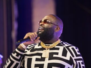 Rick Ross tegen Drake: "Geef gewoon toe dat je een BBL hebt gedaan"