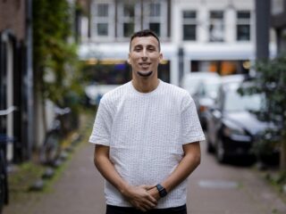 Sloegie wordt geëerd door burgermeester Aboutaleb: "Zo dankbaar"